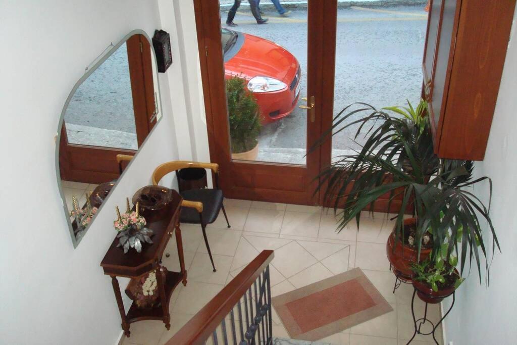 Apartamento Delphi Skyview Exterior foto