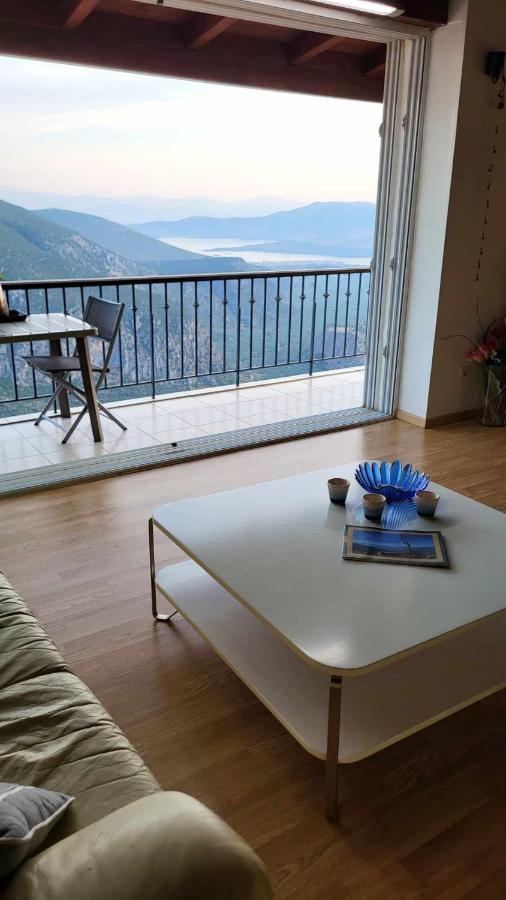 Apartamento Delphi Skyview Exterior foto